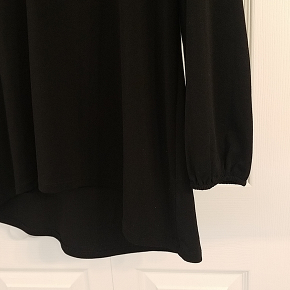 Black Cross-back Top - Picture 5 of 7